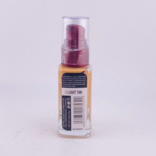 Hydrating liquid foundation for smooth, even skin tone